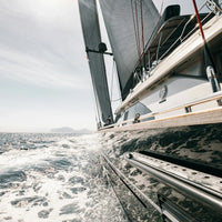 Glanz, Schutz und Perfektion: Die richtigen Polituren für Ihr Boot